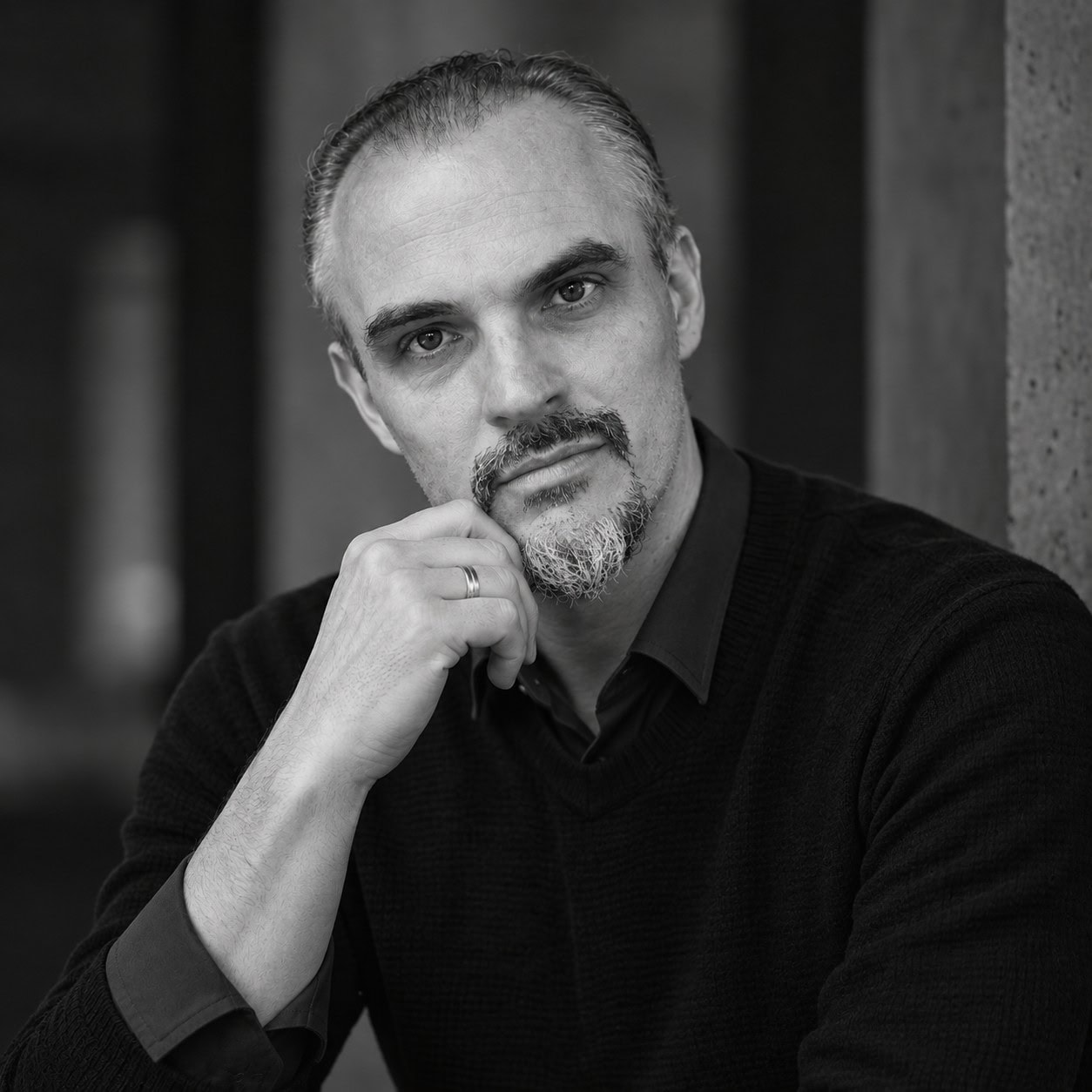 Schwarz-weiß Portrait von Christian Harrer